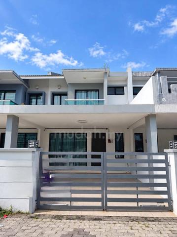 Station 18 Pengkalan Tiara Double Storey Terrace House 1