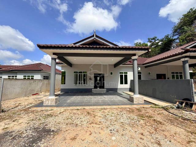 Semi D Ibok, Kemaman 1