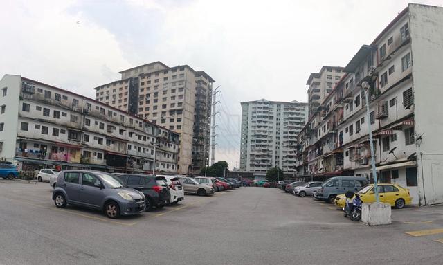 Taman Ampang Mewah Flat 1