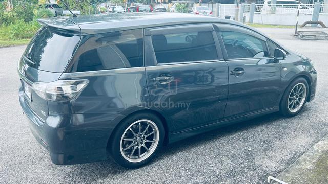2010 Toyota WISH 1.8 S ZGE20W (A) - 1