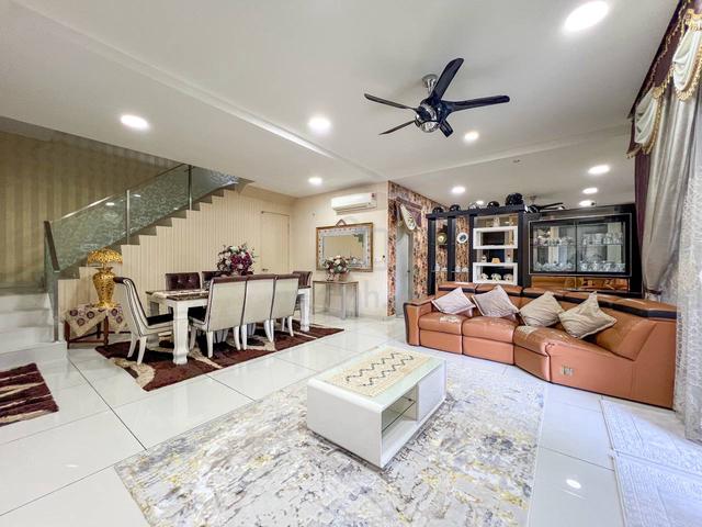 RUMAH CANTIK Semi D Taman Villa Perdana Kajang 5