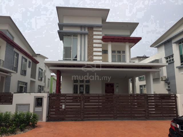 2 storey Bungalow Link for rent at Bandar Setia alam 1