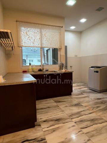 Bayan Villa 3R3B2P Fully Furnish at Seri Kembangan 1