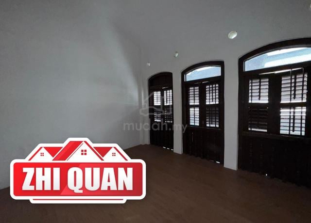 2 Storey Shophouse LORONG PRAGIN 2000sf renovated GEORGETOWN mainroad 1