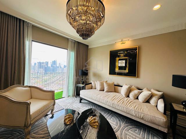 LINQ SKY RESIDENCES (Datum Jelatek) 1