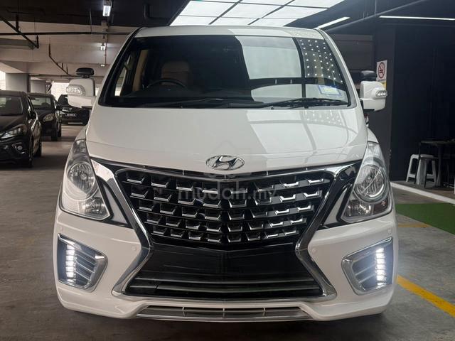 2017 Hyundai GRAND STAREX 2.5 Facelift 15kM Only ! - 2
