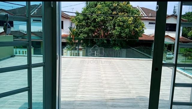 Taman Ihsan Double Story Semi Detached Corner House For
Rent(Foreigner 5