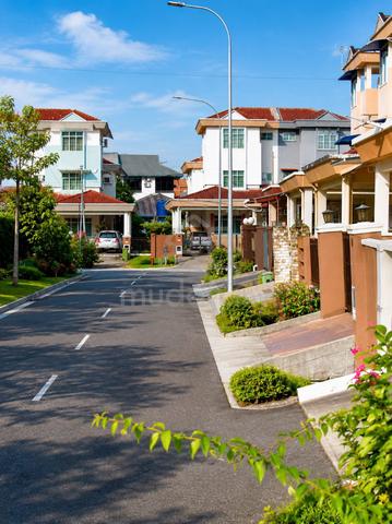 2.5 Sty Semi Detached Jalan Bundusan 1