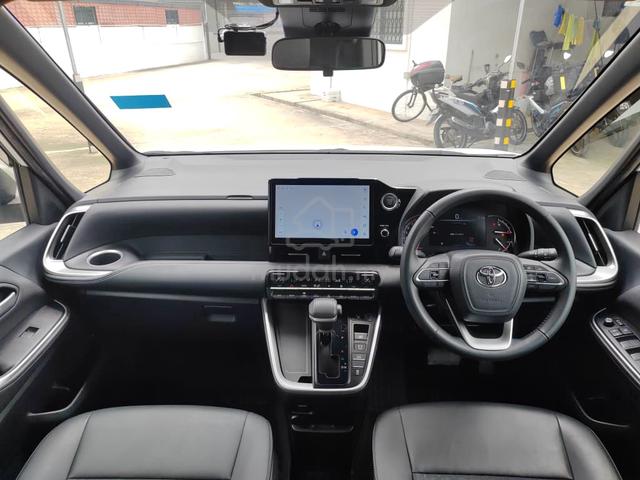 2022 Toyota NOAH 2.0 SZ (A) - 5