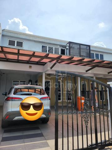 Very clean/convenient house for rent in SS2 1