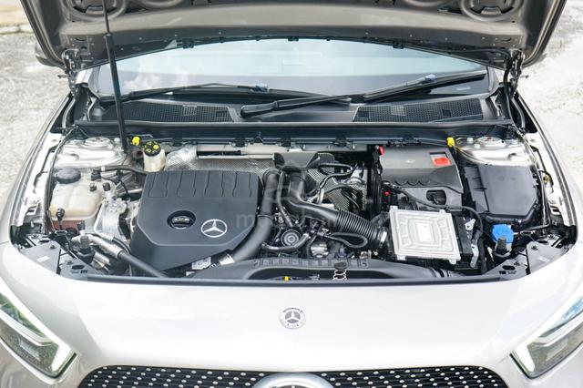2020 Mercedes Benz A180 1.3 STYLE SEDAN (A) 4.5/B - 5