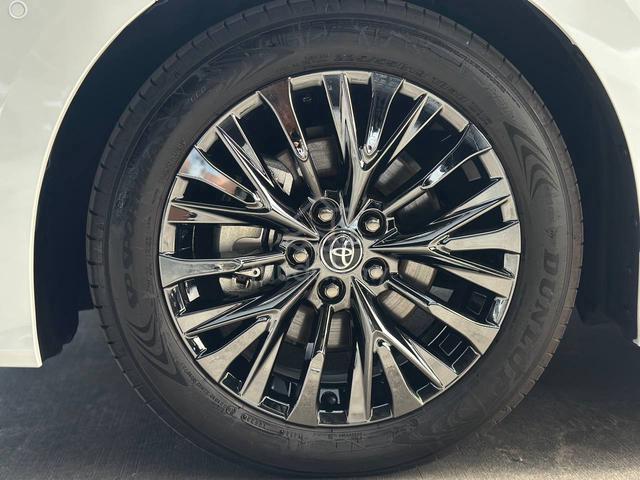 GRADE 5A 2024 Toyota VELLFIRE 2.4 Z PREMIER - 4