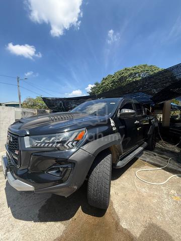 2022 Toyota HILUX 2.4 V DOUBLE CAB 4X4 (A) - 1