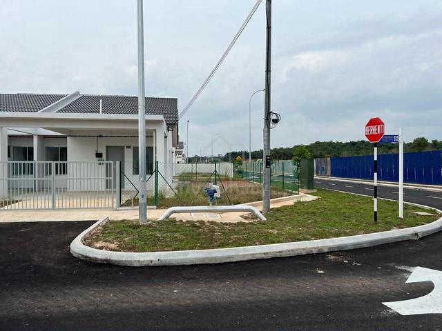 Brand New Single Storey Corner Lot In Lukut Dataran Sagar For Sale 1