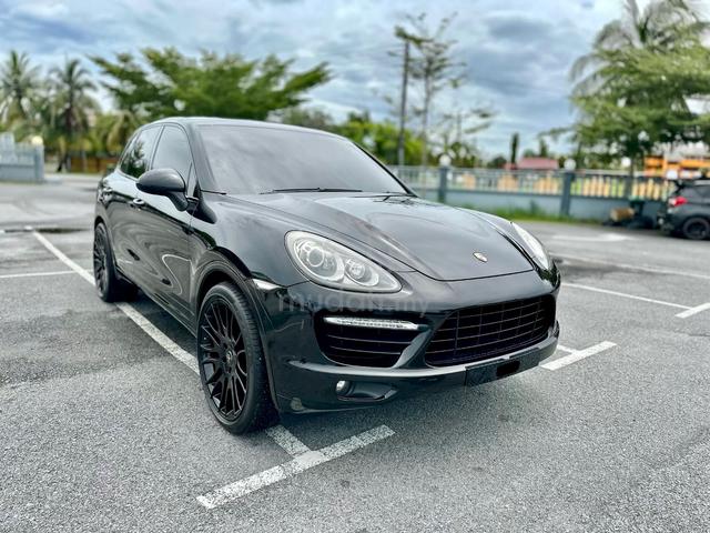 2011 Porsche CAYENNE TURBO - 1