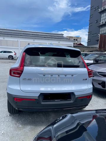 2025 Volvo XC40 2.0 B5 ULTIMATE MY22 (A) - 4