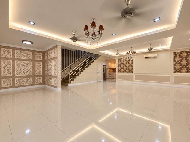 FACING OPEN FULLY RENOVATED Semi-D Double Storey Taman Jelok Impian 1
