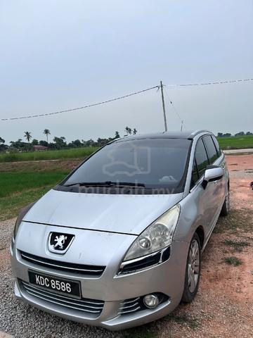 2013 Peugeot 5008 1.6 THP (A) - 2