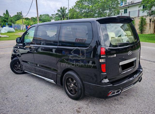 2017 Hyundai GRAND STAREX 2.5 FACELIFT PREMIUM P/D - 2