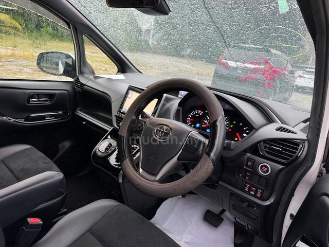 【RECOND，OFFER】2021 Toyota VOXY 2.0 ZS KIRAMEKI III - 4