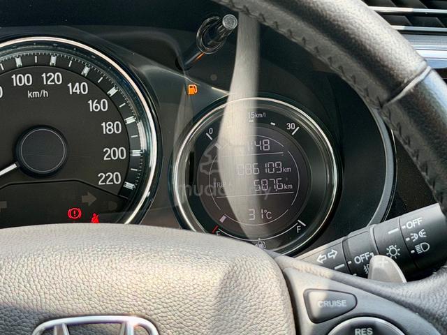 FULL LOAN 2018 Honda CITY 1.5 V FACELIFT (A) - 3