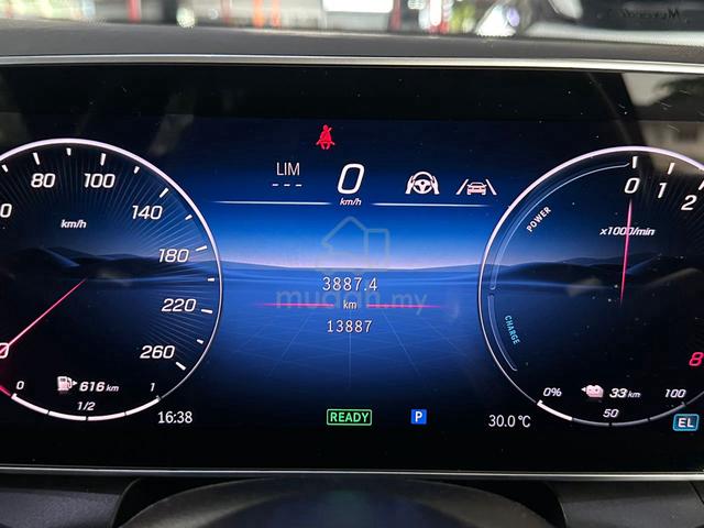 2024 Mercedes Benz GLC350e 2.0 AMG UNDER WARRANTY - 4