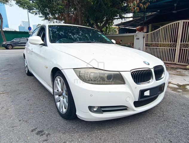 2011 Bmw 320i 2.0 (CKD) E90 /FULL LOAN - 1