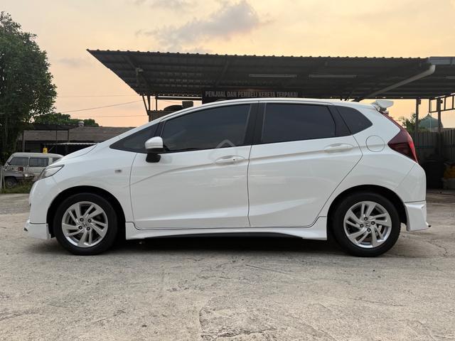 Honda JAZZ 1.5 E (A)🔥Full set Body kit & Spoiler - 4