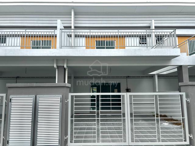 Double Storey TMN BAKTI YNS NILAI, LABU 1