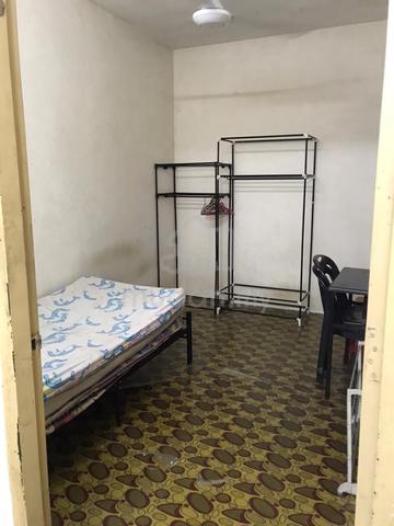 Flat PKNS Seksyen 7 Shah Alam 1