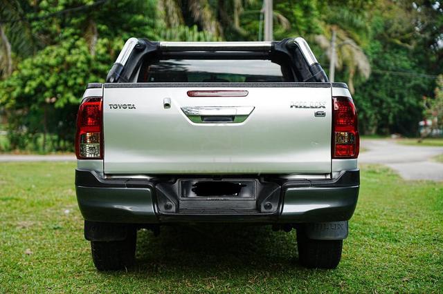 2017 Toyota HILUX 2.4 G STD VNT (A) - 4