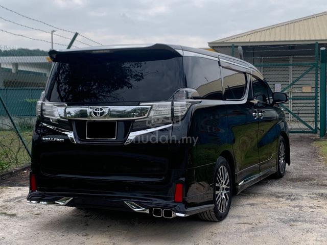 Toyota VELLFIRE 2.5 ZG Modellista Sunroof 9Y Loan - 4