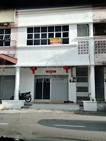 Rent Shop lot (downstairs) 1