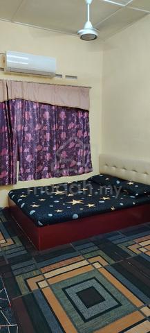 Home stay taman peruna  - photo 2 of 6