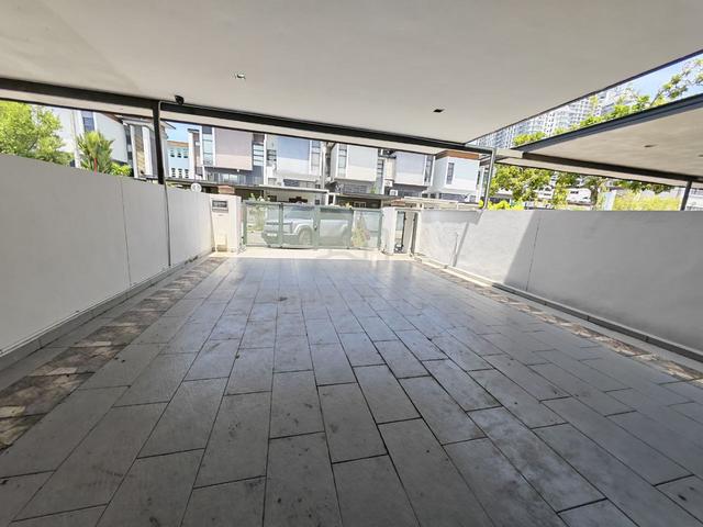 Rimbunan Hijau 2.5storey house for sale @ 1Sulaman.Sepanggar.Menggtal 1