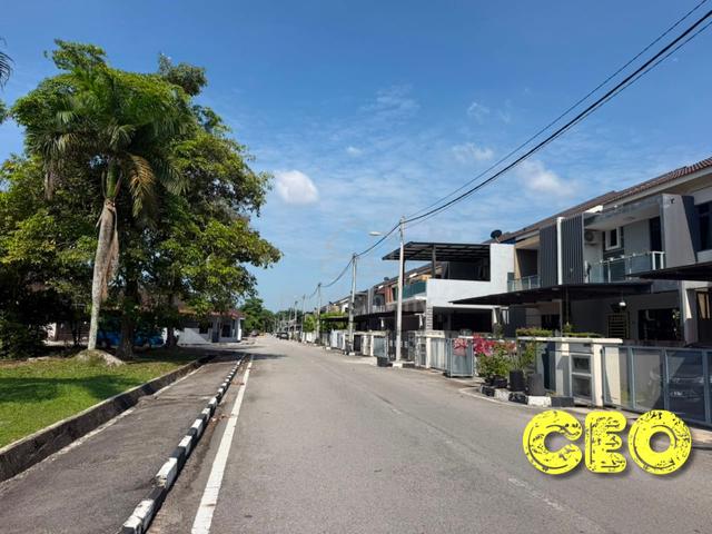 Facing Padang 2 Storey Terrace at Taman Jawi Jaya near Econsave 1