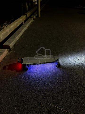 OMW Gladius carbon electric skateboard - photo 2 of 3