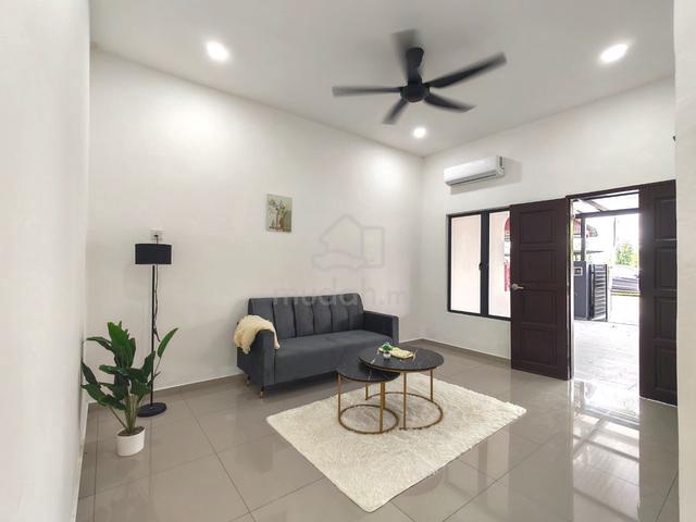 New Renovated & Many Parking Bukit Beruang Taman Kerjasama 1