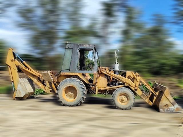 Backhoe 580E FOR SALE - photo 3 of 5