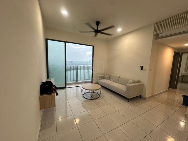 E island Lake Haven Residence 1
