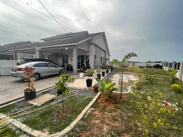 SEMI D CORNER LOT TAMAN SERI NAGA, Kepala Batas Kubang Pasu. 6 Carpark 1