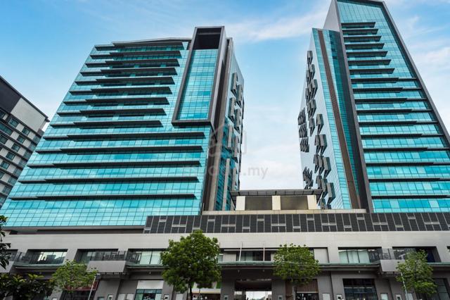 All-inclusive professional office space for 2 persons in HQ PFCC 1