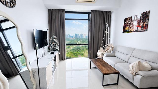 Grand Medini 1
