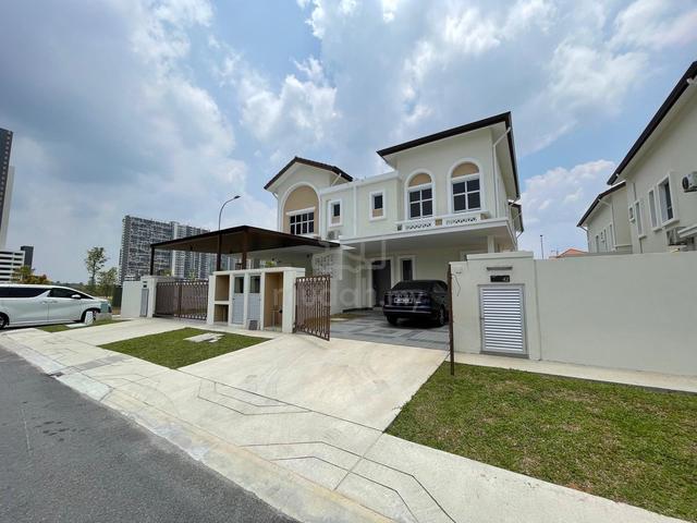 END UNIT SETIA ALAM SARI Double Storey Semi D Cluster Bangi 1