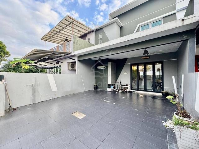 Setia Tropika (Non Bumi) Dictyo Alba Renovated Double Storey Terrace 1