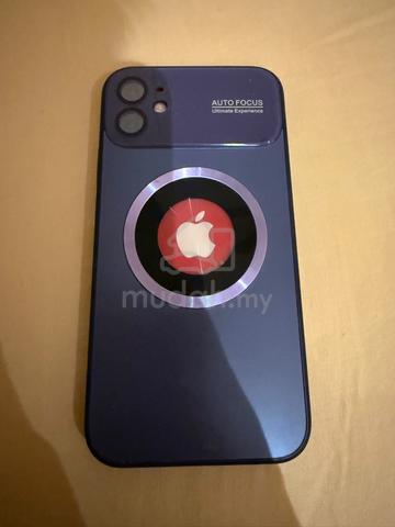 iPhone 11 (256GB) - photo 2 of 3