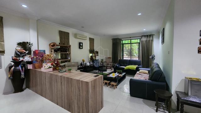 Park Avenue (Kuching) 1