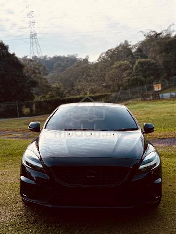 2018 Volvo V40 2.0 T5 R-DESIGN FACELIFT (A) - 3