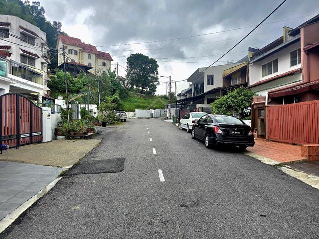 Freehold Terrace 2-Storey | 5Rooms | Melawati Kuala Lumpur 1