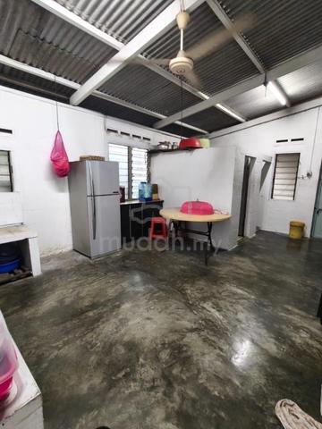 Skudai Single Semid House Good Condition 4 Bedroom For Sale 1